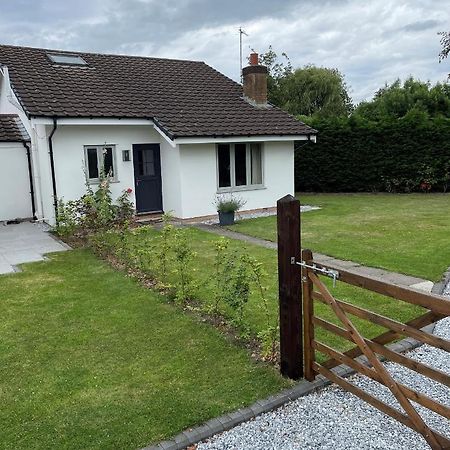 Fir Tree Cottage Честер Экстерьер фото